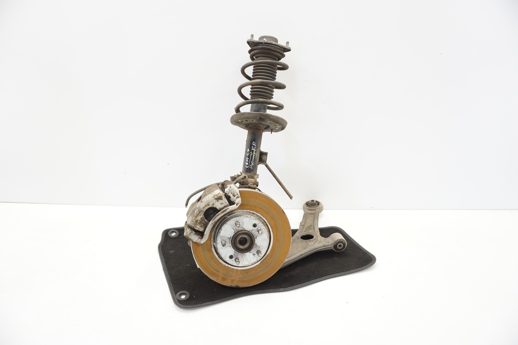 фото №1, Hyundai i40 поворотний кулак mcperson правий перед 1.7crdi