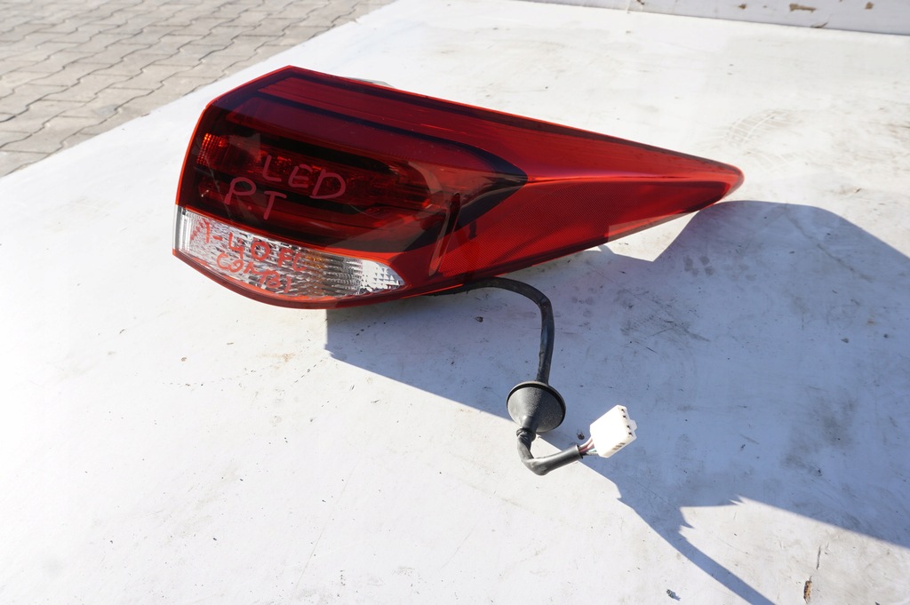 фото №1, Лампа правый задняя kombi led hyundai i40 fl