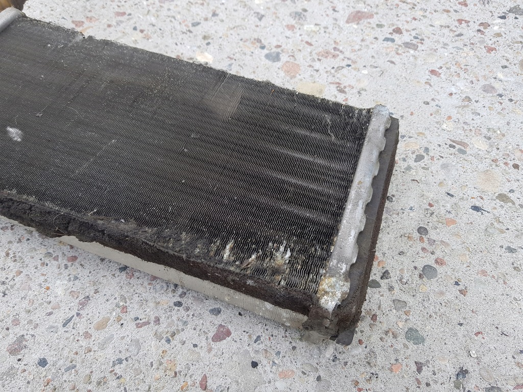 фото №8, Вкладыш отопителя 8 391 362 bmw e30 316i 320i 325i m10 m20 m40