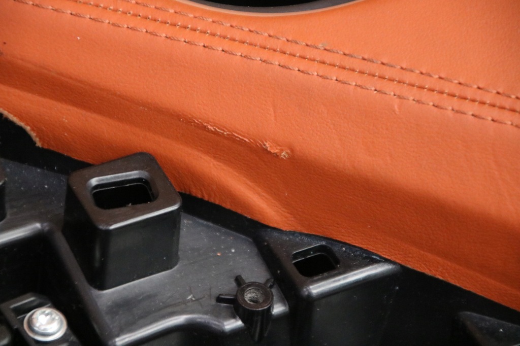 фото №7, Bmw i8 l12 l15 підлокітник тунель середній ecopper