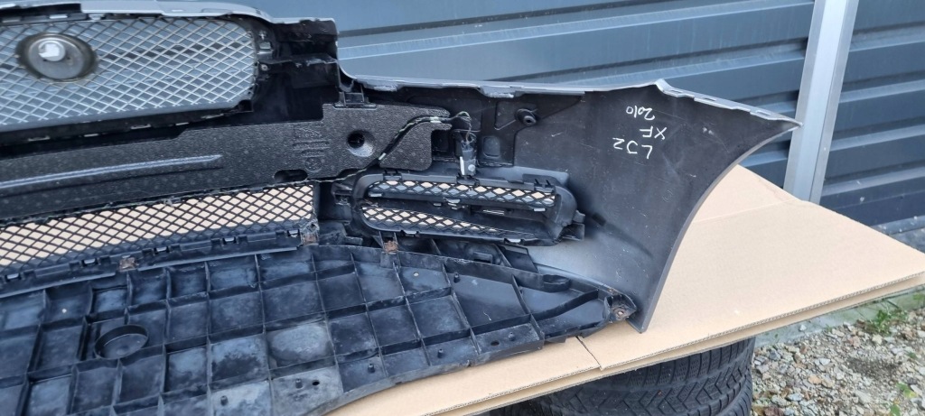 Jaguar xf x250 2007- бампер перед оригінал h056 Ціна