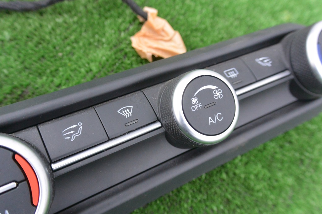 фото №3, Панель обдув кондиционера alfa romeo stelvio