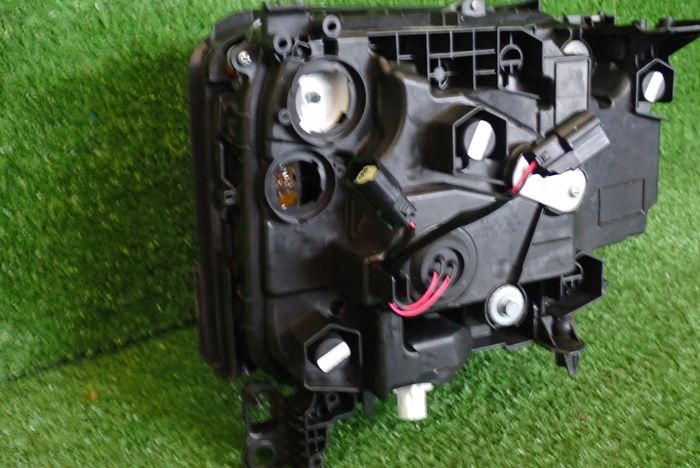 фото №10, Toyota land cruiser j250 j25 24- лампа левая передняя перед