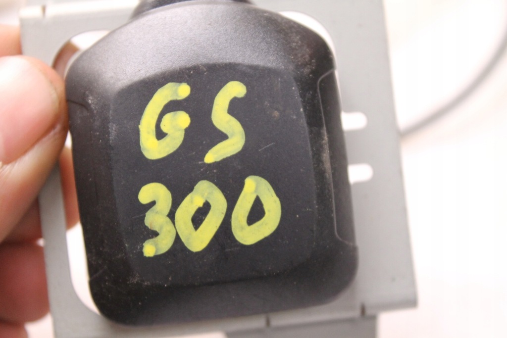 фото №4, Антенна навигации lexus gs300 gs 300 86860-30020