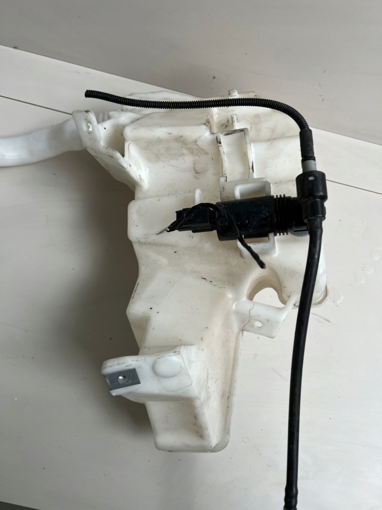 фото №7, Бачок омивача jaguar e-pace bj3217b613ae