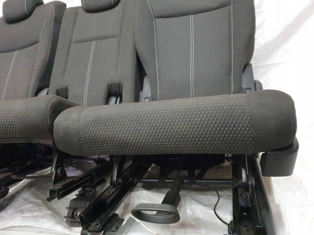 фото №7, Opel zafira c 11- заднє сидіння сидіння задні 2 ii ряд лівий правий середній