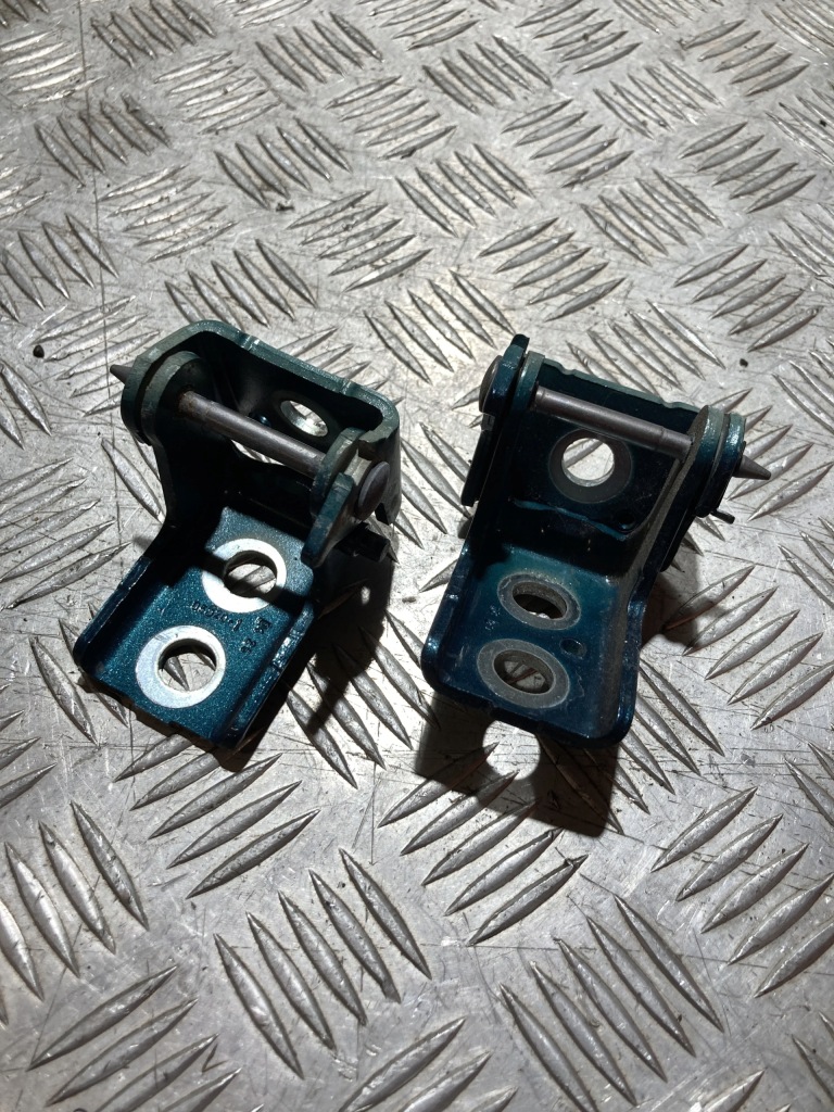 фото №1, Петли дверь левый задняя комплект citroen c5 aircross 18- edz