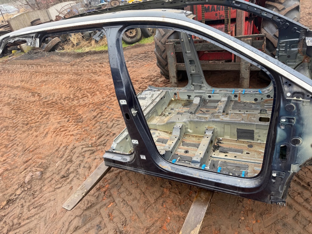 фото №1, Peugeot 5008 3008 ii 2 16-24 поріг правий блок двигуна середній kalisz wlkp