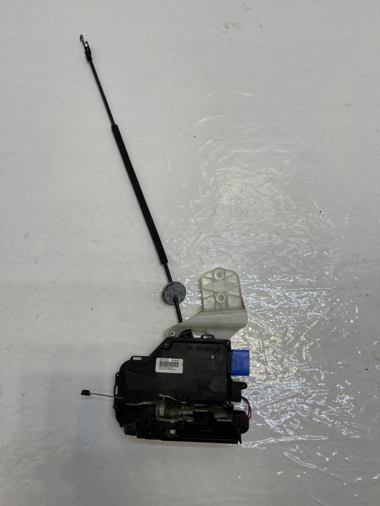 фото №1, Vw caddy iii замок двері правий перед 3d1837016aq