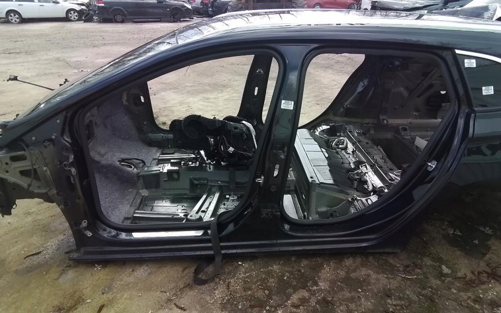 Купить Astra v k четверть порог стойку левый z22y