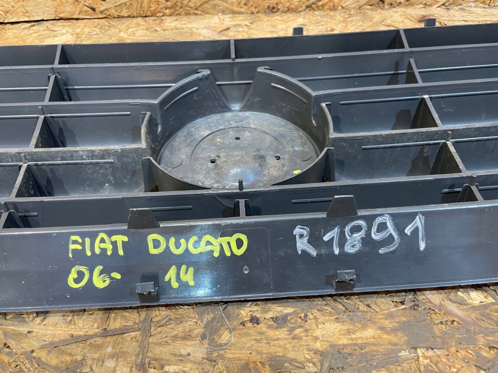 Fiat ducato iii 3 06-14 решётка радиатора решётка радиатора решётка средняя бампера перед Оригинал