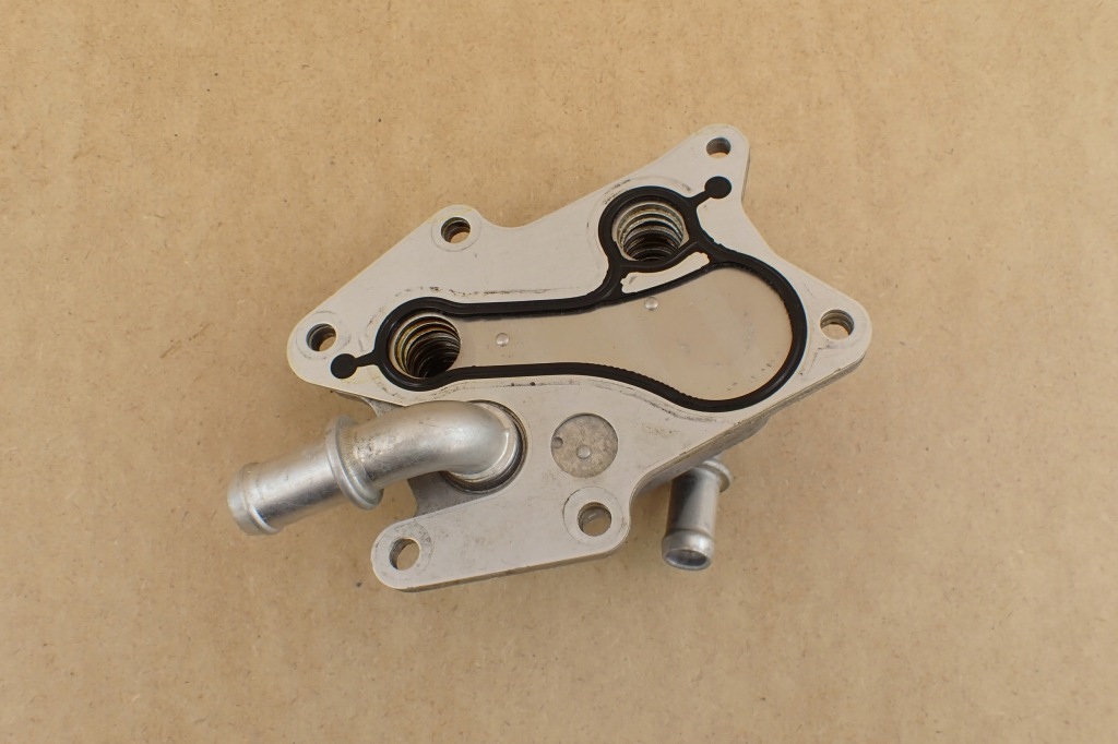 фото №8, Радиатор масла a2741880101 радиатор mercedes glc x253 2.0 cgi 274920