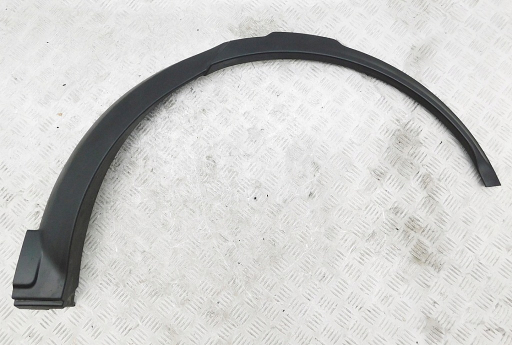 фото №1, Молдинг крыла левая задняя - lr discovery v l462