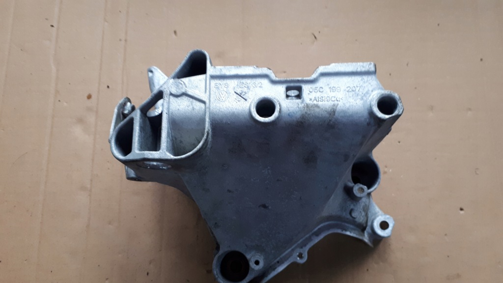 фото №1, A3 8y кронштейн кронштейн двигателя 1.0 tfsi 05c199207