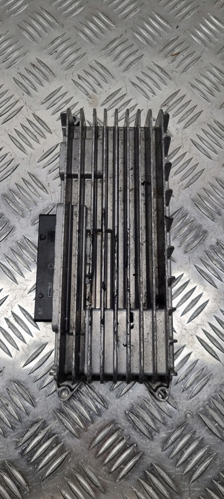 фото №1, Audi q7 4l усилитель радио 4l0910223e