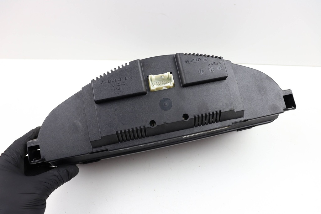 фото №5, Mercedes w203 coupe счетчик приборы спидометр 2.2 cdi eu a2035401947