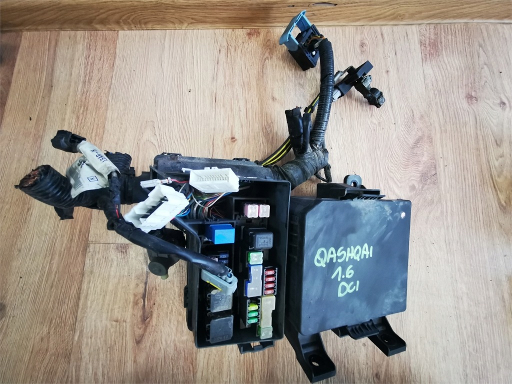 фото №1, Nissan qashqai j10 lift 1.6d корпус предохранителей