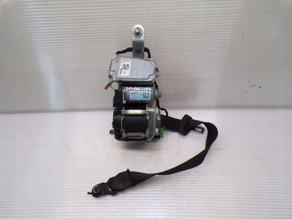 Купити Ремінь безпеки правий перед mercedes w204 c klasa 2048602686