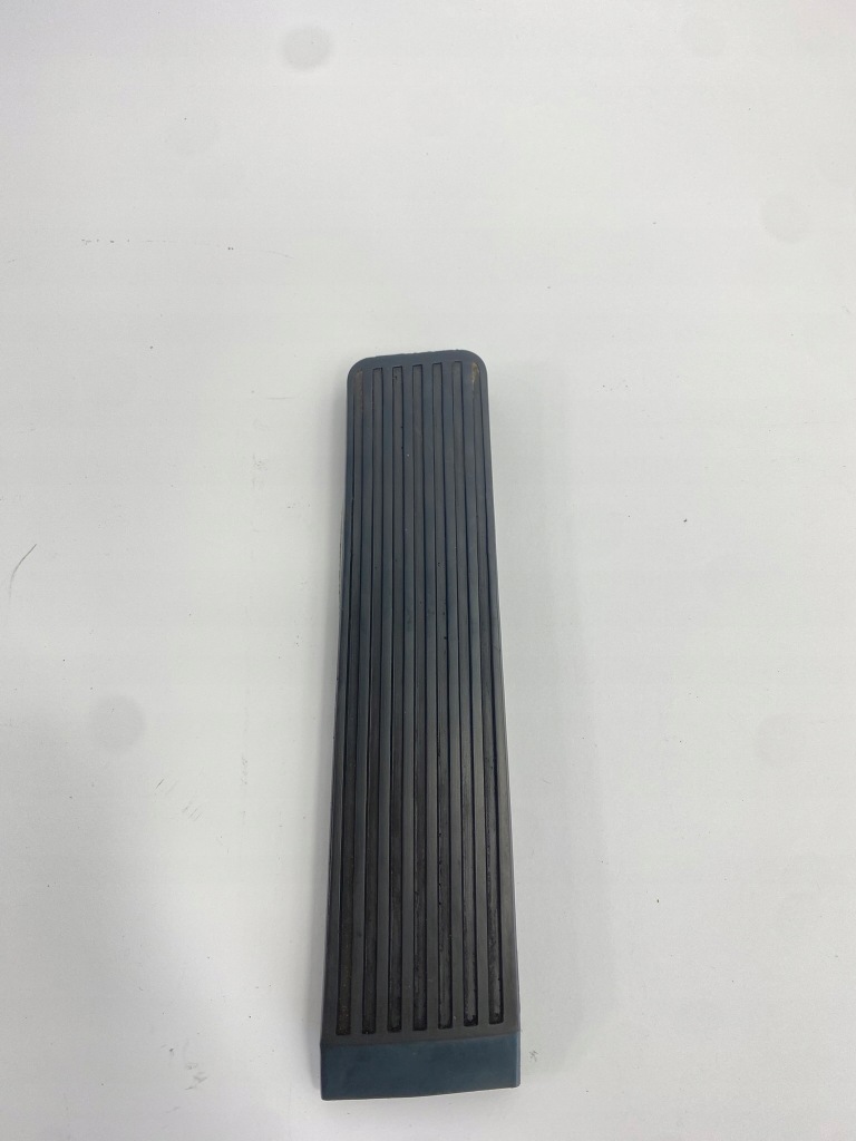 Купить Резиновый элемент накладка педали газа mercedes w124 1233010082