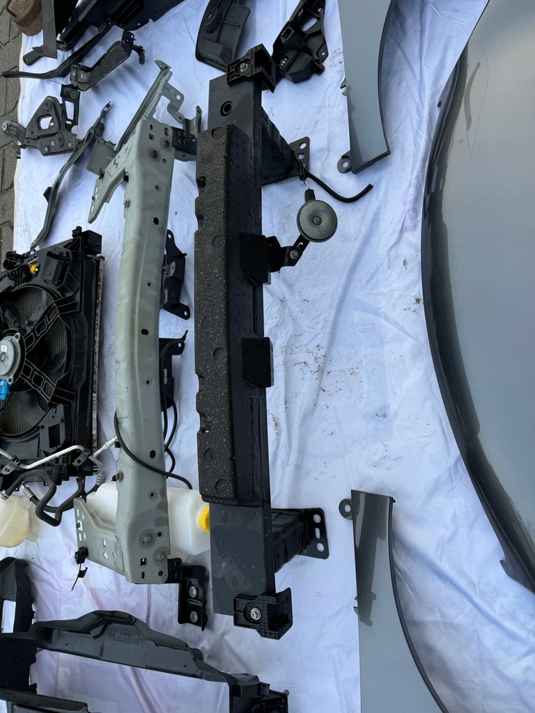 фото №10, Smart forfour a453 бампер капот крила лампа радіатор pas балка перед