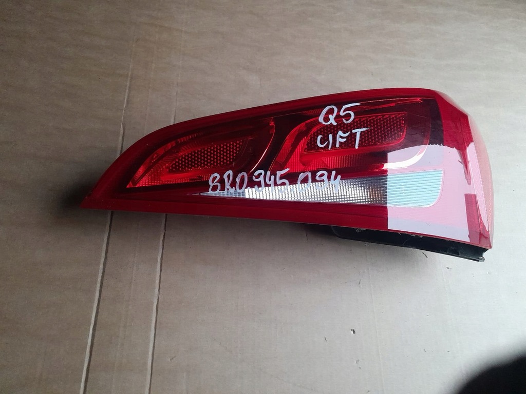 фото №1, Лампа задня 8r0945094, audi q5, 2008, права