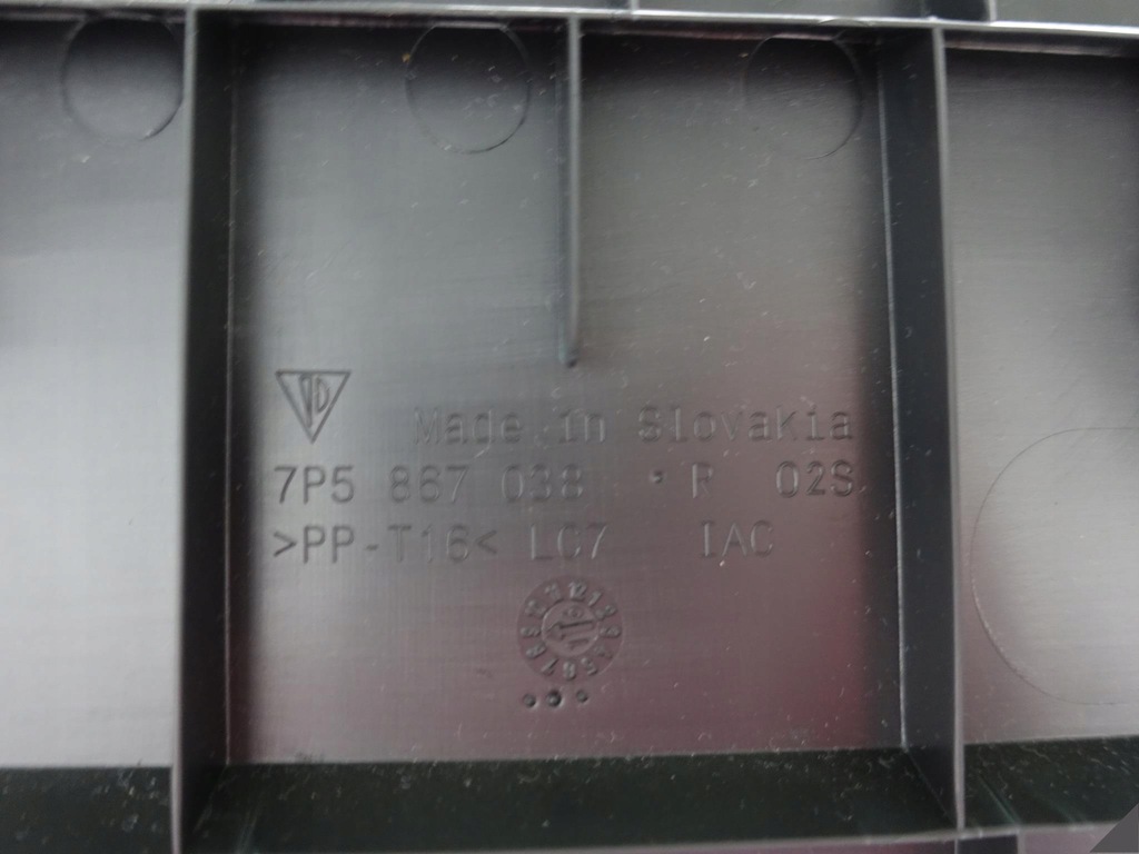 фото №8, Porsche cayenne 7p5 обшивка захист багажника права