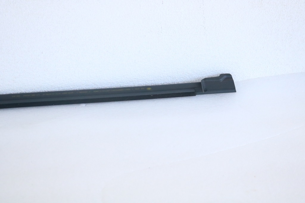 фото №9, Skoda fabia iv 21- молдинг уплотнитель левая перед 6va837477a .