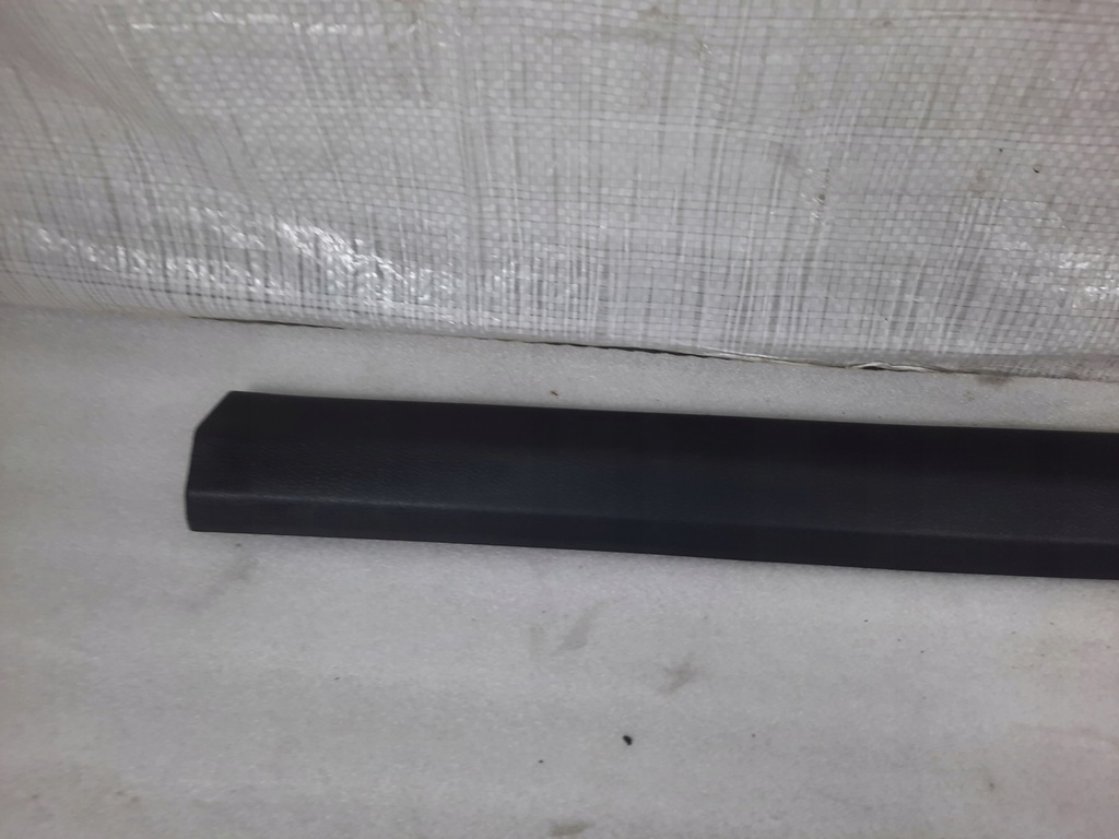 фото №5, Захист молдинг поріг права vw eos 1q0853372b