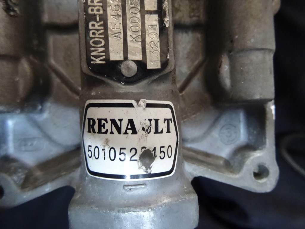 Renault premium 220dci клапан 5010525450 ae4625 k000516 bez трубки с Разборки
