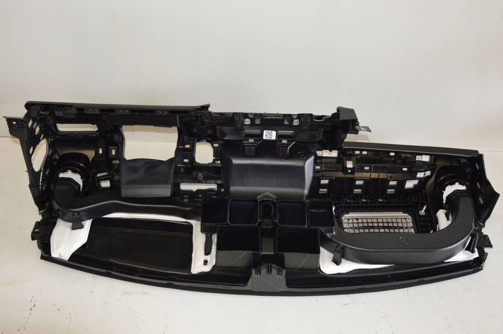 фото №13, Mercedes консоль приборная панель приборная панель кожа серая nić eqb x243 243