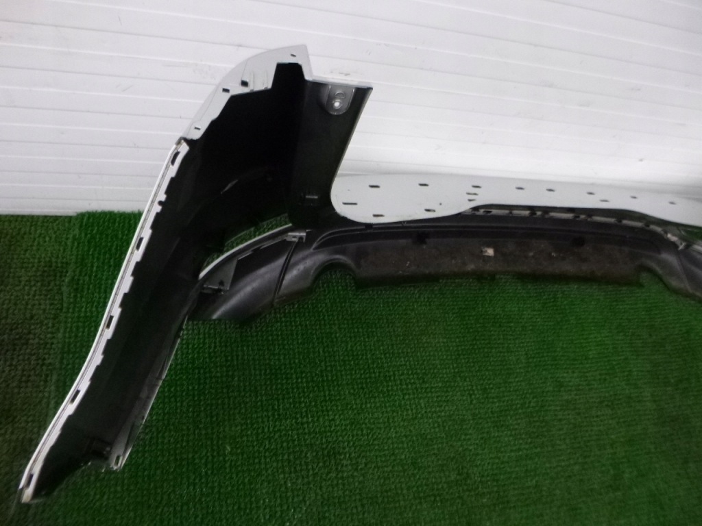 фото №8, Ford оригинальный номер em2b-17f001 бампер pdc