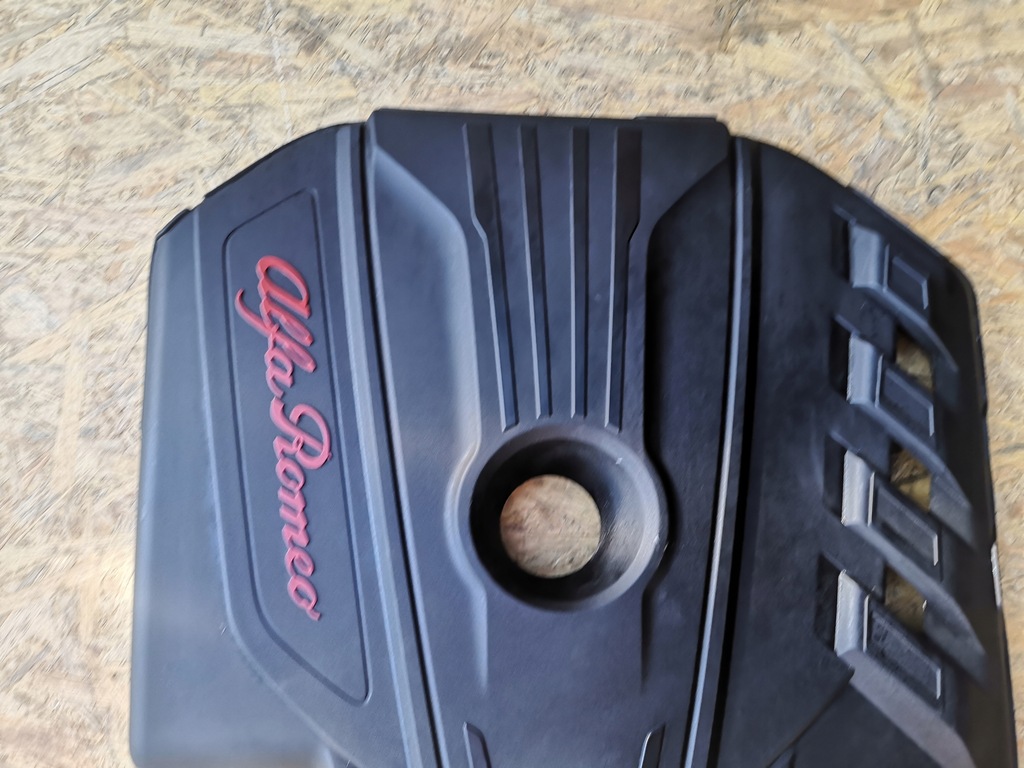 фото №2, Alfa romeo giulia крышка двигателя