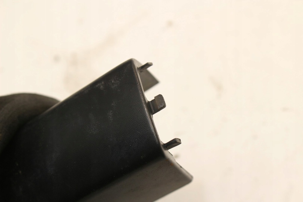 фото №4, Левая задняя заглушка рейлинг dacia dokker stepway