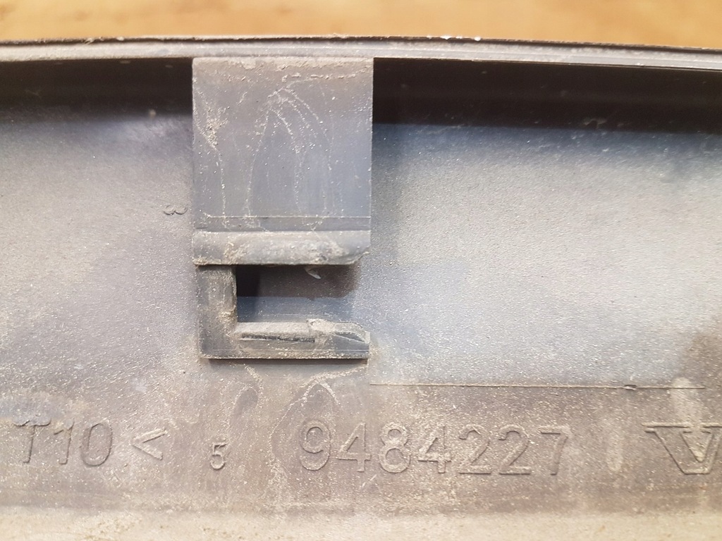 фото №3, Молдинг бічна двері задня ліва volvo v70 ii