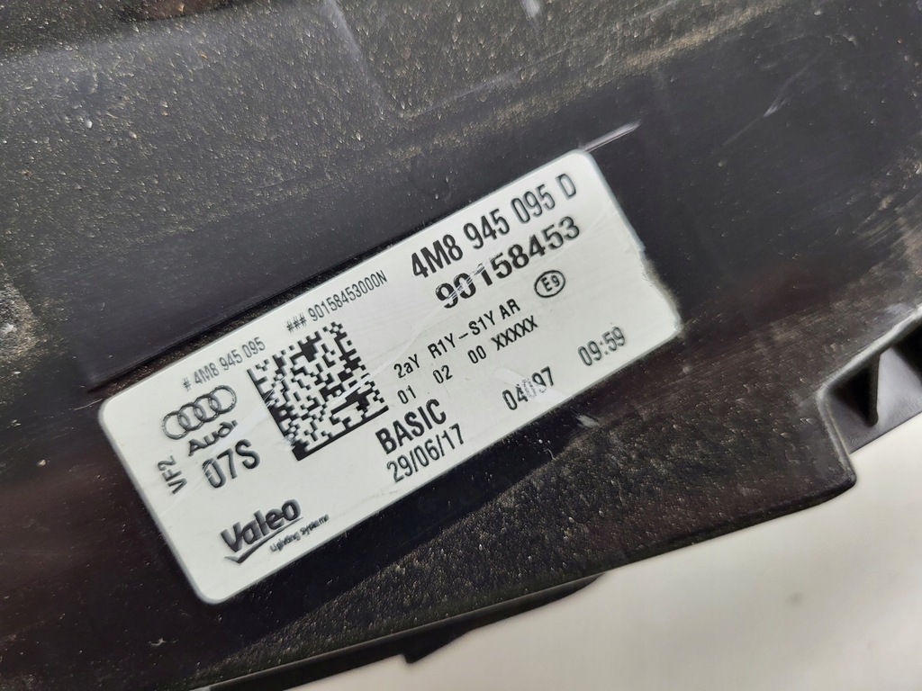 фото №6, Audi q8 4m 4m8 лампа накладка led basic задняя задняя w крышка 4m8945095d