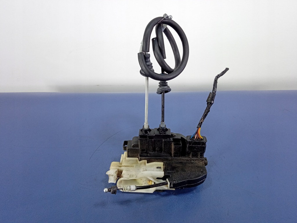 фото №1, Sonata v nf замок дверь перед правый 31320-3k011