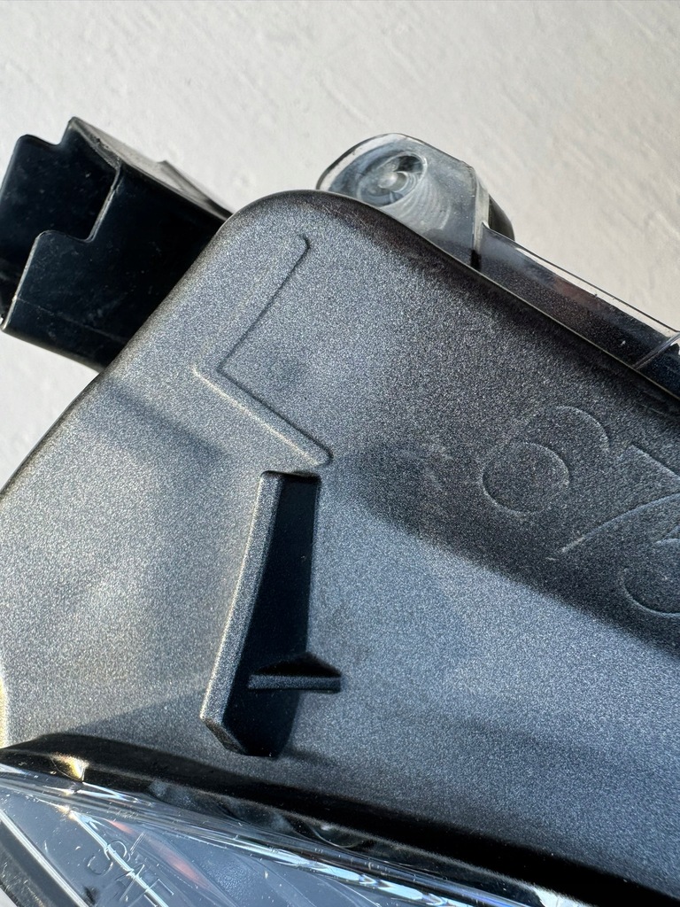 фото №11, Lexus rx iv 4 450h лампа противотуманная фара левая передняя левый перед e1335444l