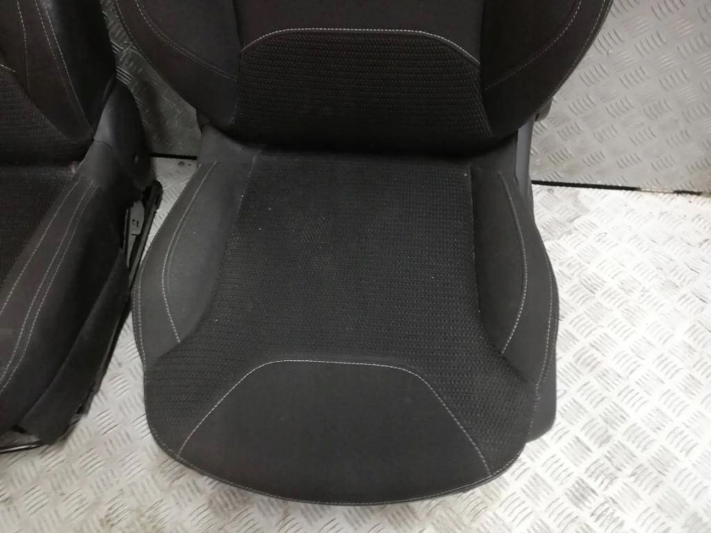 фото №8, Сиденья заднее сиденье ремни комплект citroen c3 ii lift