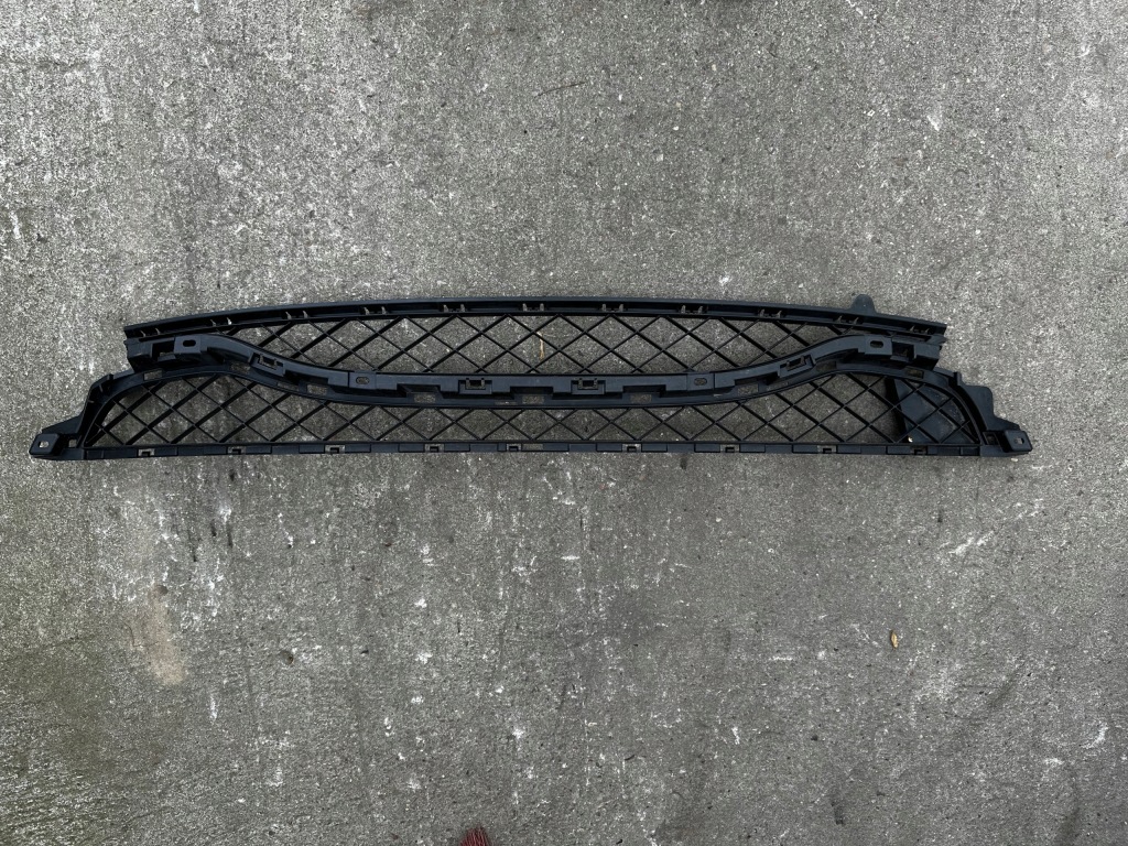 Решётка бампера перед renault clio iii 3 rs Цена