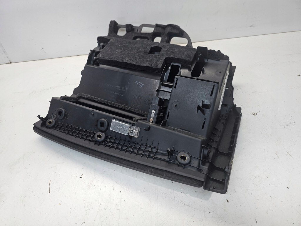 фото №5, Бардачок пасажира audi a4 b9 a5 8w 8w1857035b 6ps