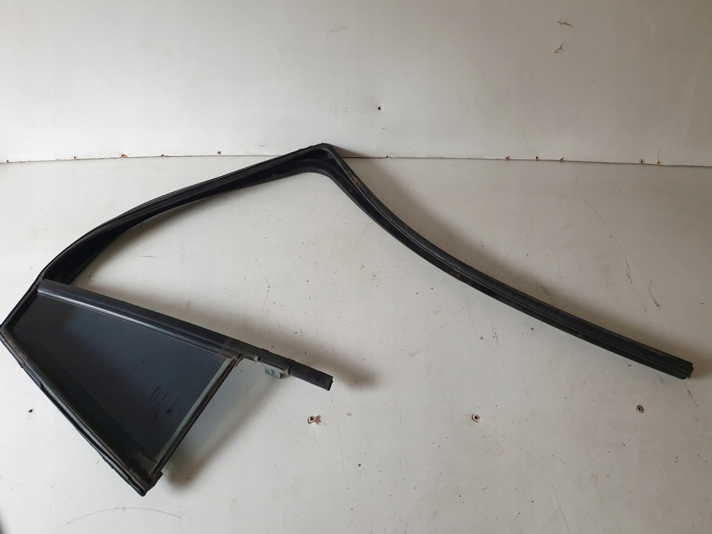 фото №1, Стекло кузовная + прокладка дверь правый задняя dodge caliber