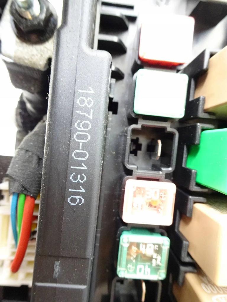 фото №6, Коробка предохранителей hyundai ix35