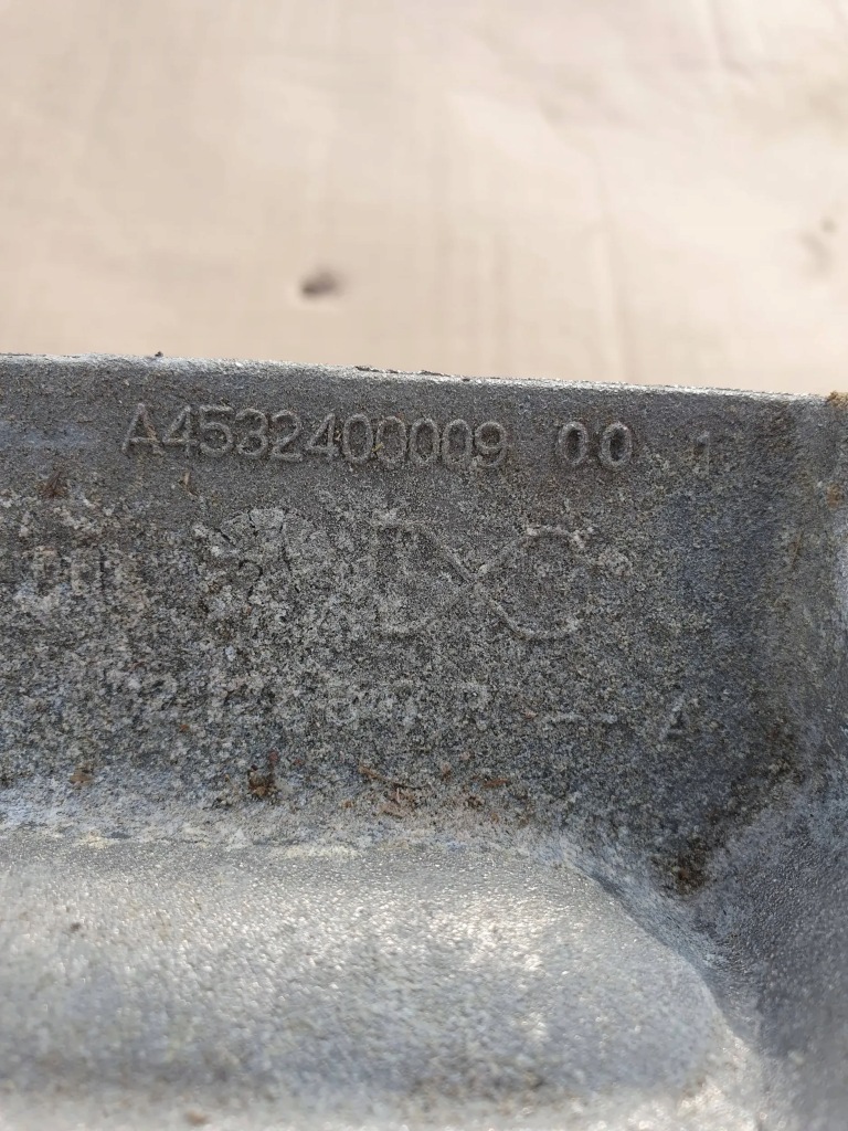 фото №2, Smart fortwo ii кронштейн кронштейн двигуна a4532400009