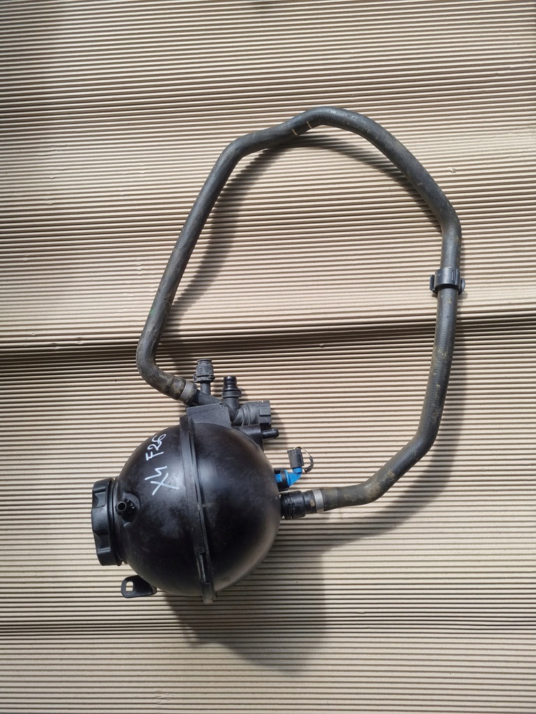 фото №1, Бачок расширительный bmw x4 f26