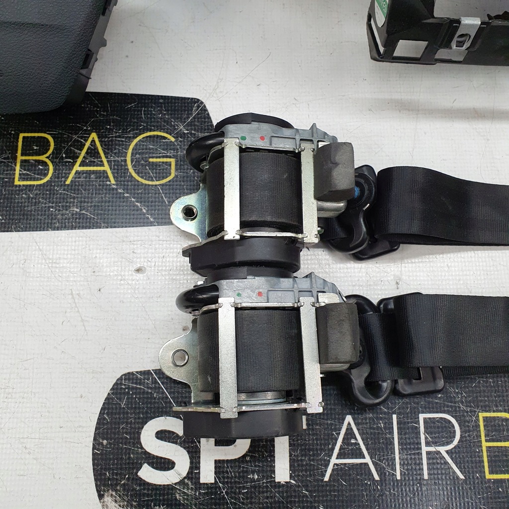 фото №8, Focus mk3 iii 3 приборная панель консоль подушки безопасности ремни подушка безопасности