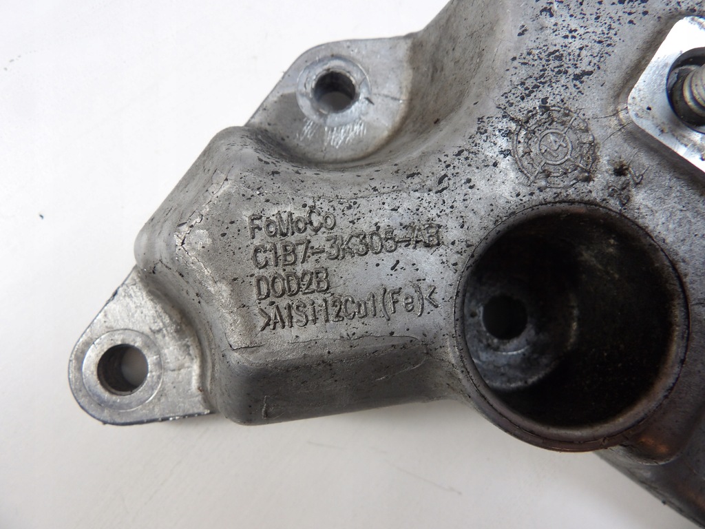 фото №2, Ford fiesta mk7 1.o eb опора полуось