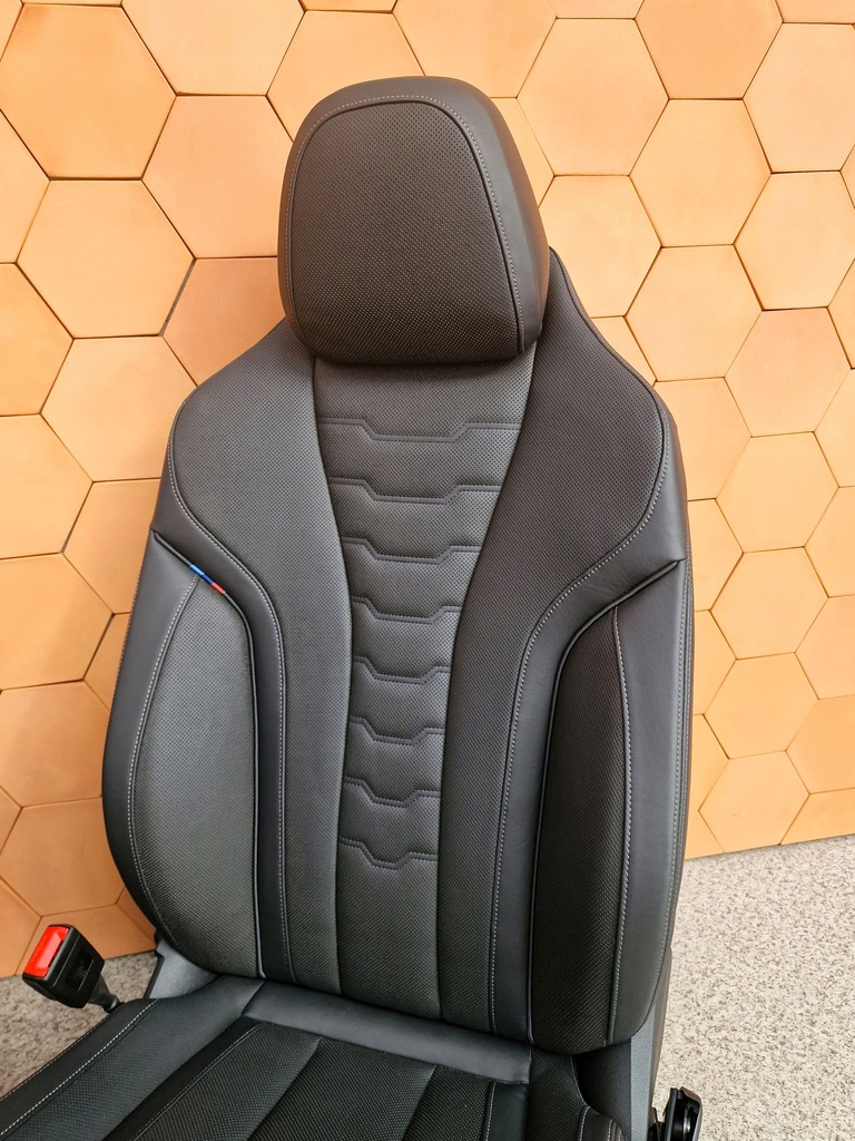 фото №14, Bmw 8 g16 салон сидіння чорні шкіра merino вентиляція bowers шторка