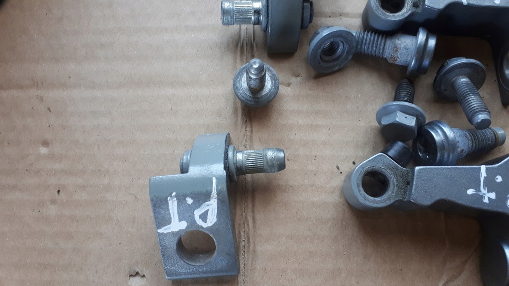 фото №4, S6 c7 4g a6 петля петли дверь правый задняя ly7g