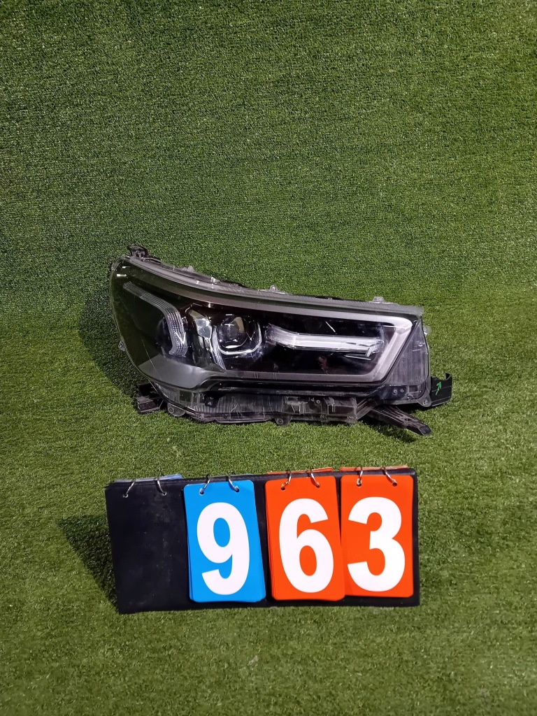 Купить Фара правый перед toyota hilux viii рестайлинг  20- full led nr.963