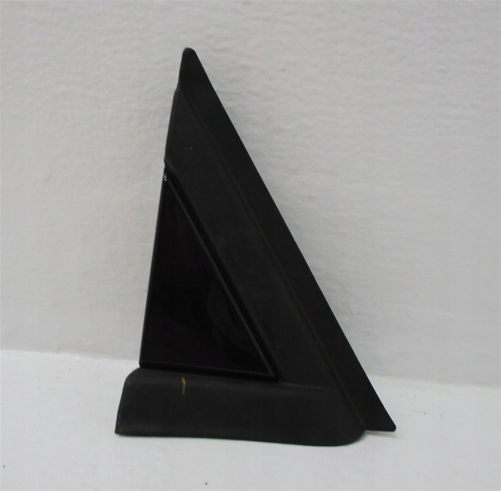 фото №1, Трикутник заглушка крила права citroen c5 iii x7